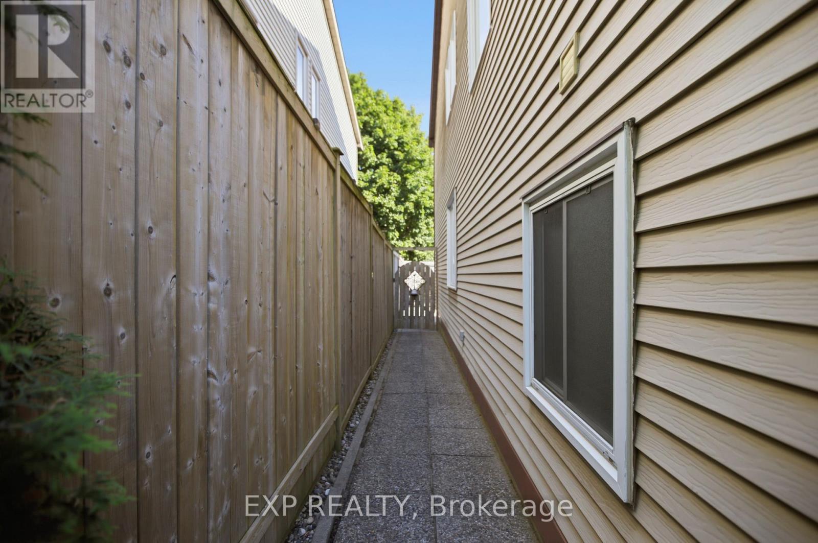 42 VALLEY RIDGE STREET - Image 38