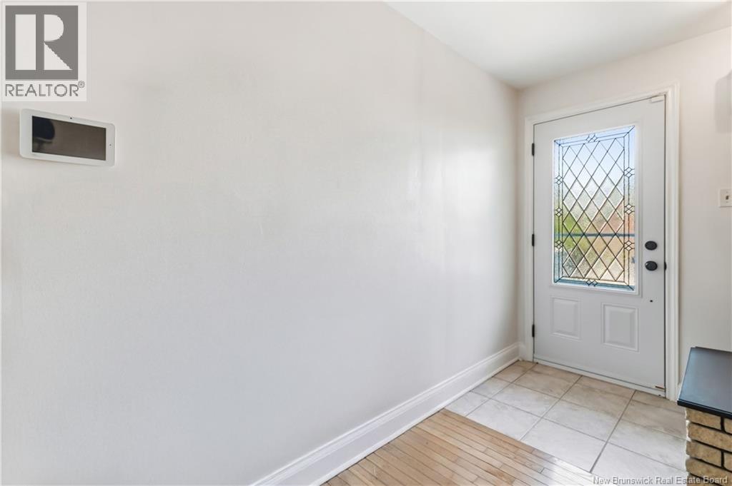 37 Winter Avenue - 3