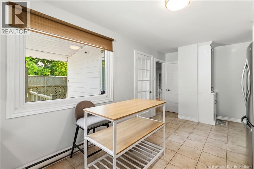 37 Winter Avenue - 13