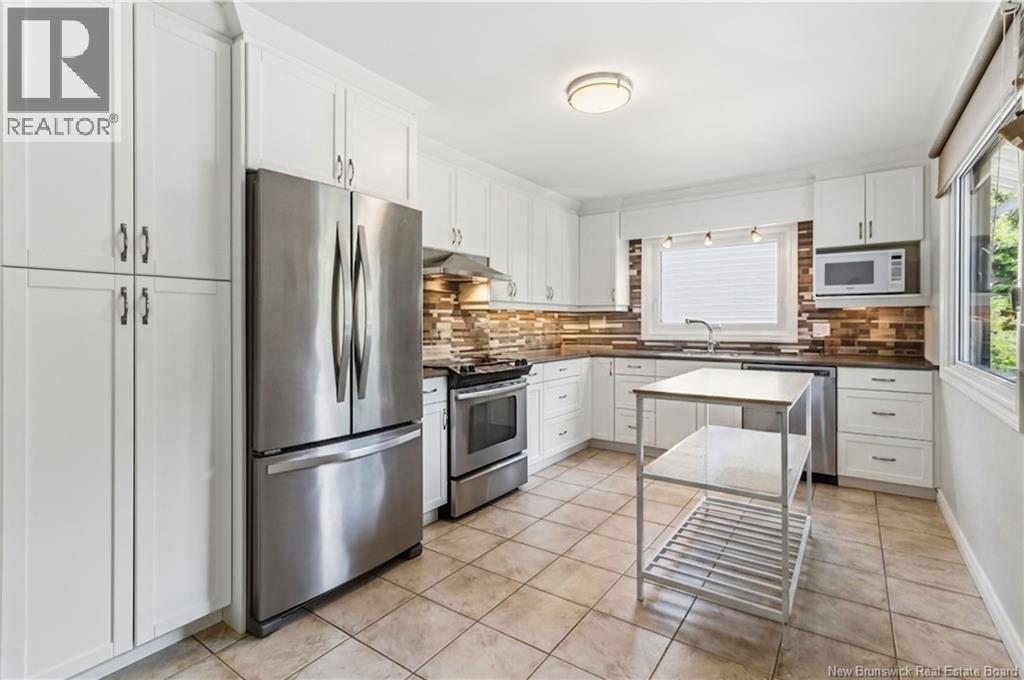 37 Winter Avenue - 16