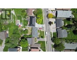 362 Maple Leaf Drive, Toronto, ON M6L1P4 Photo 13
