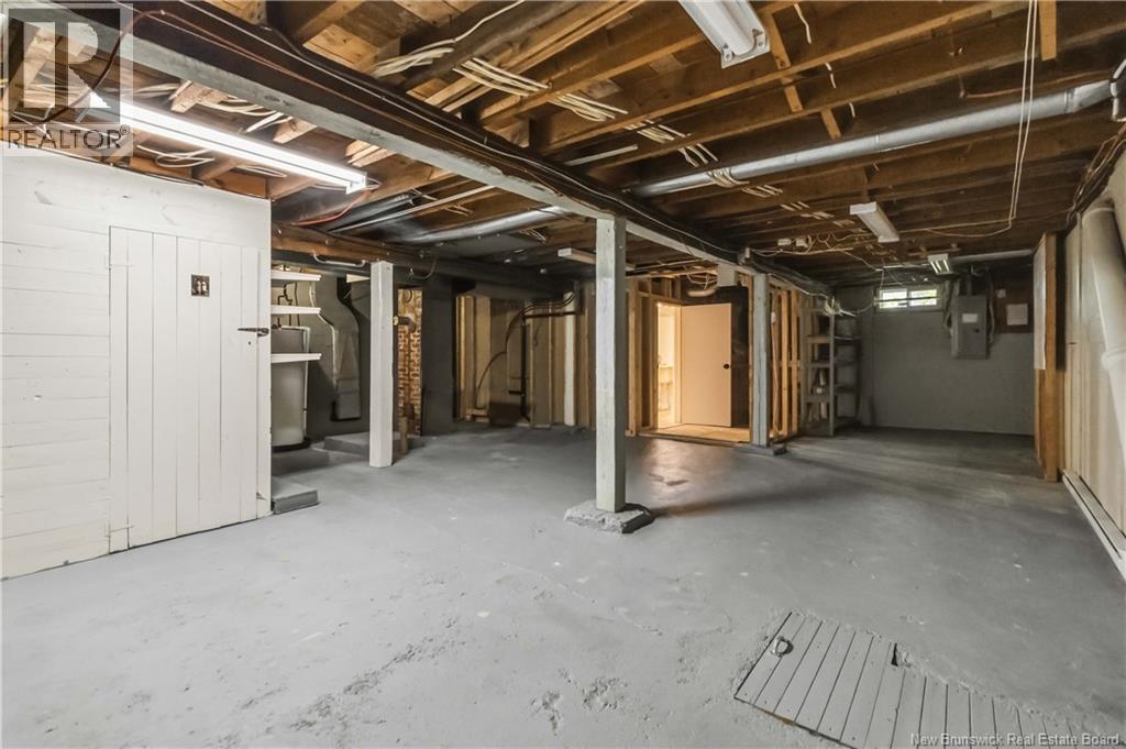 37 Winter Avenue - 39