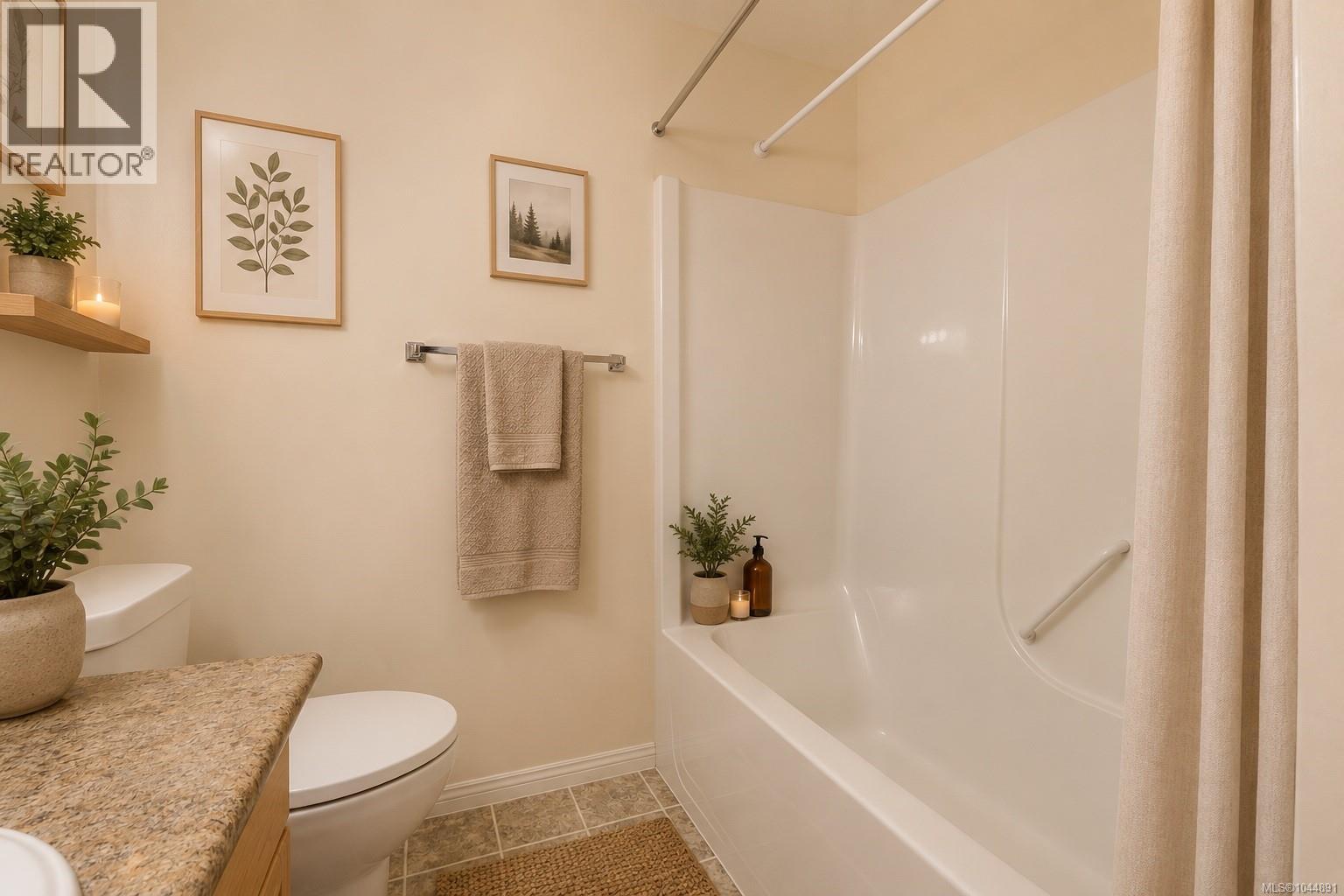 #2 1553 Larch Rd - 21
