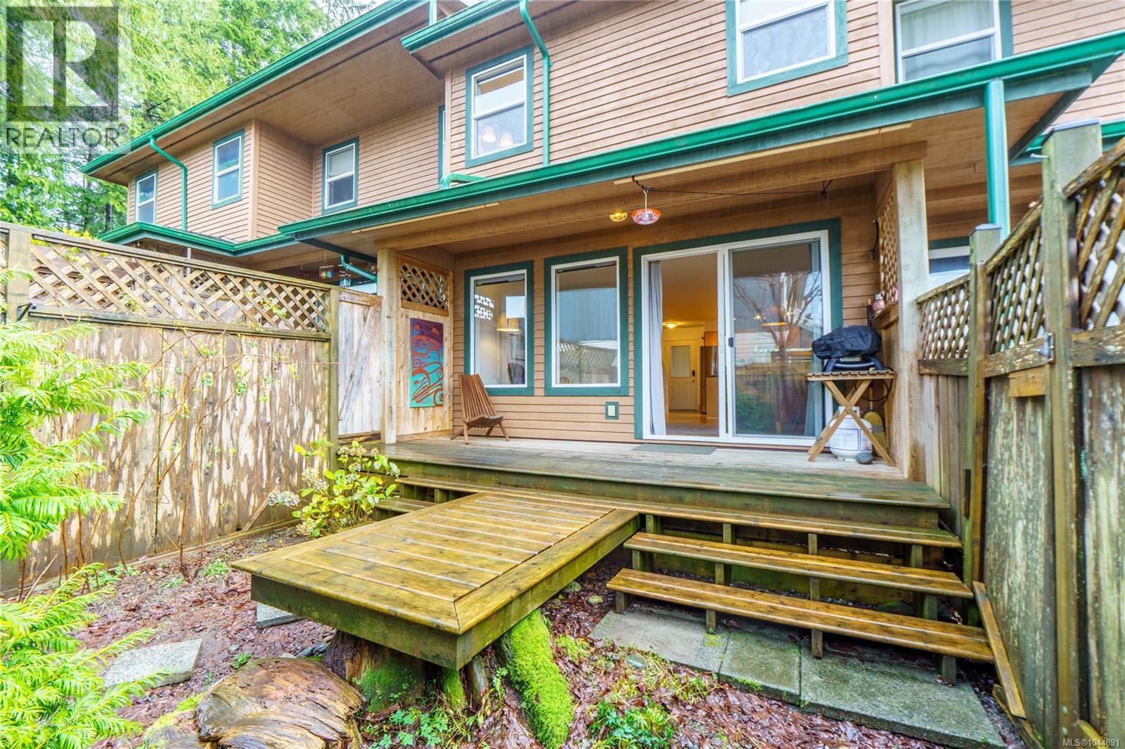 #2 1553 Larch Rd - 32