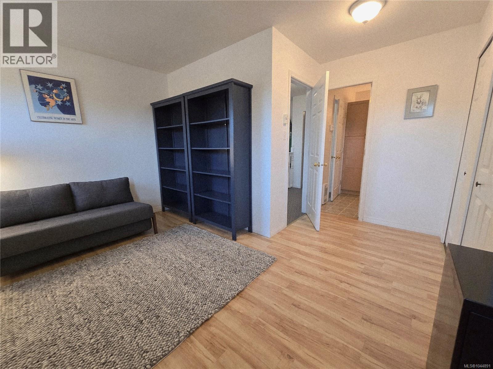 #2 1553 Larch Rd - Image 24