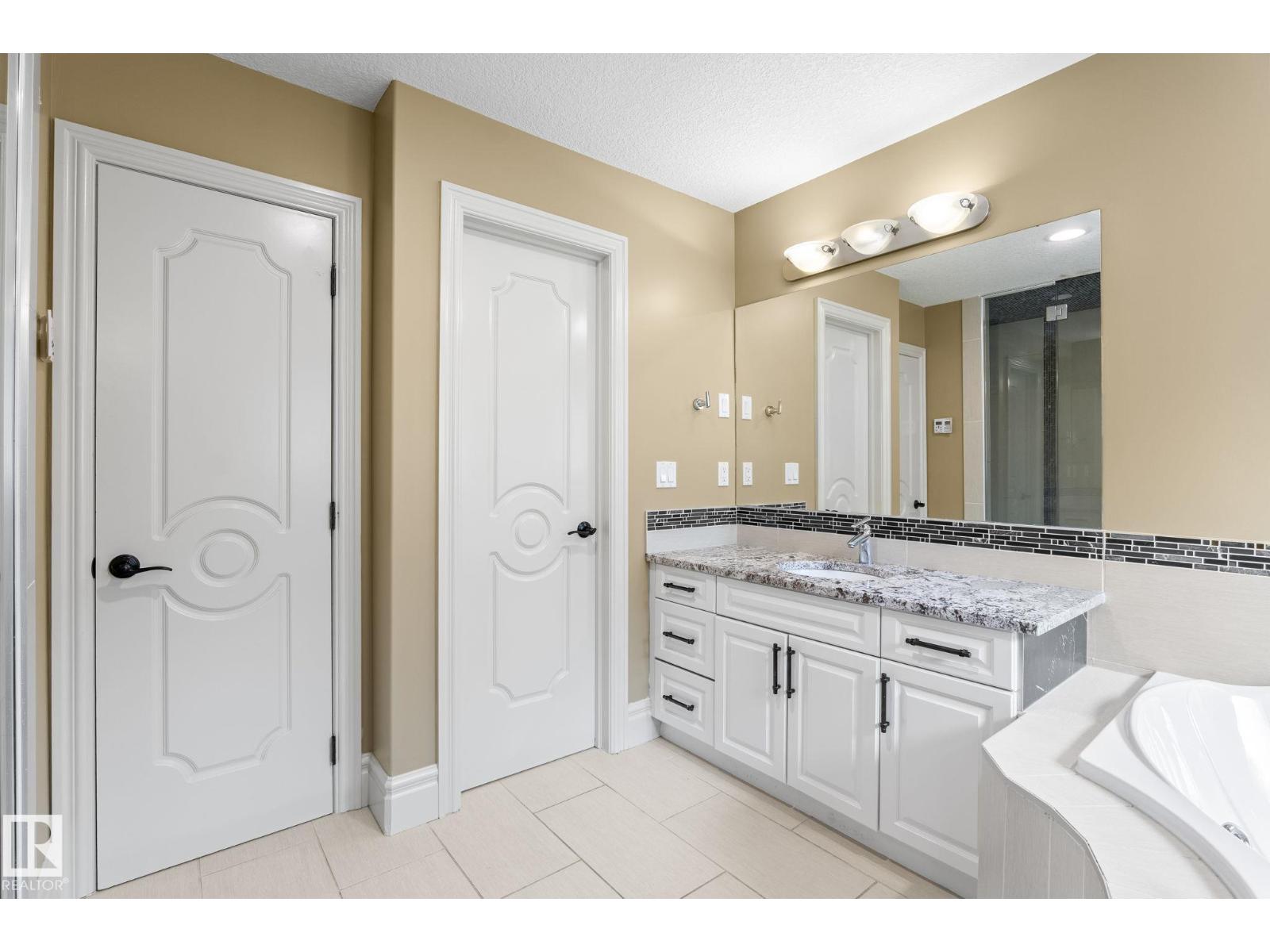 Thumbnail 30