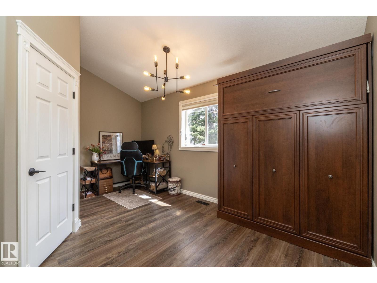 10416 148 ST NW - 24