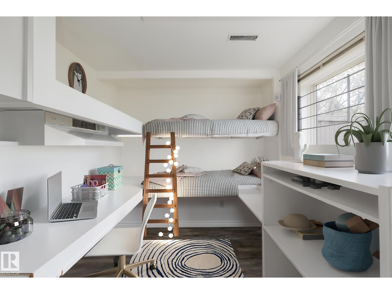 10416 148 ST NW - 34