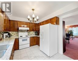 138 Strawberry Drive, Hamilton, ON L8E4R7 Photo 13