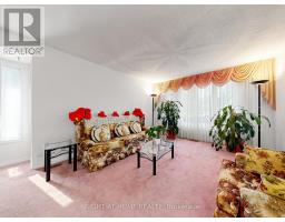 138 Strawberry Drive, Hamilton, ON L8E4R7 Photo 9