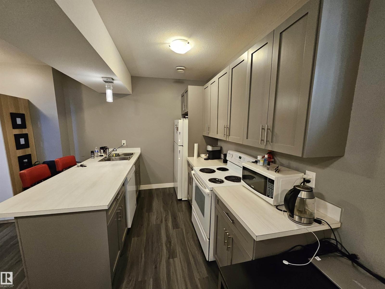 13309 104 ST NW - 38