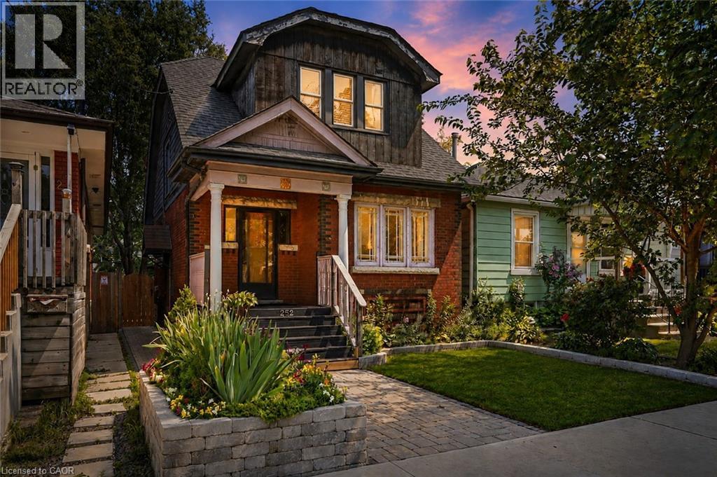 252 FAIRFIELD Avenue - 1