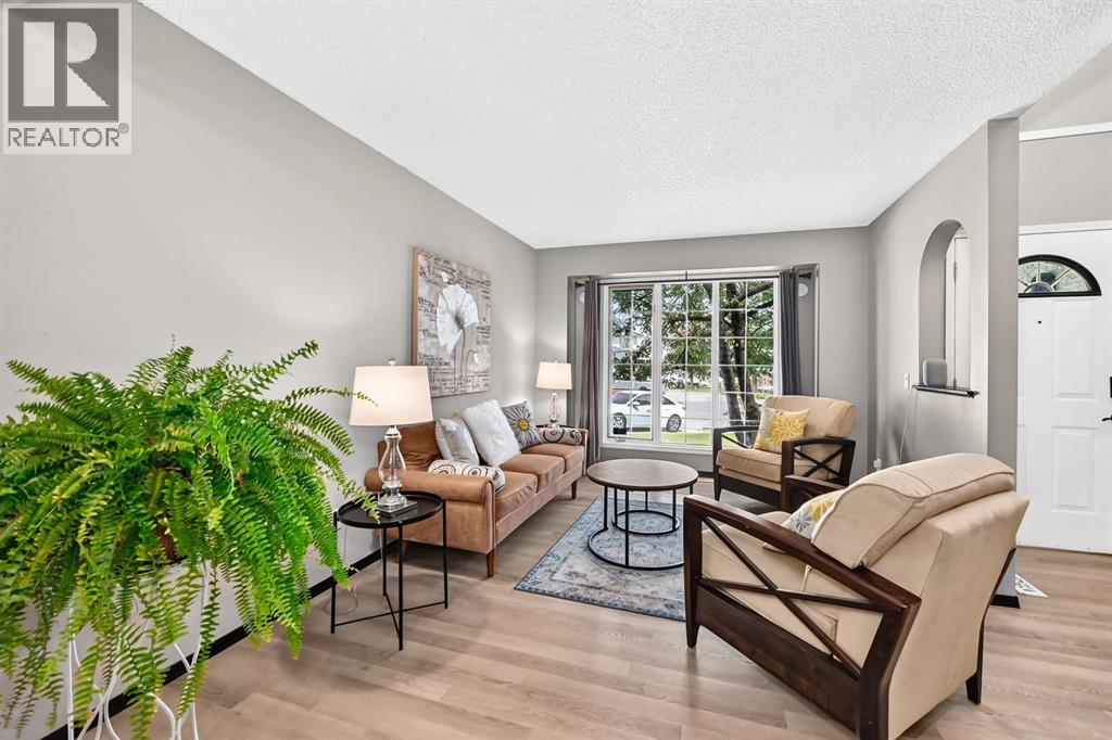 81 Sandalwood Court NW - Image 3