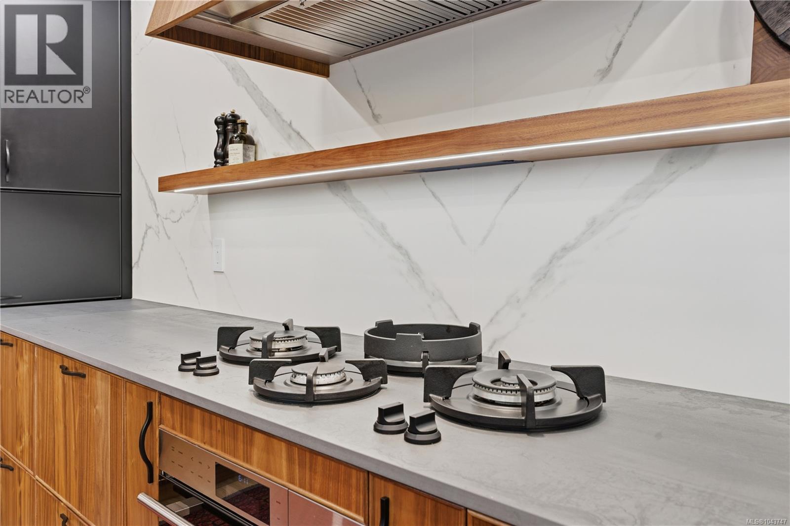 560 Kay St - 3