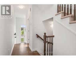 Bedroom 3 - 533 Winterset Road, Ottawa, ON K2T0P4 Photo 7