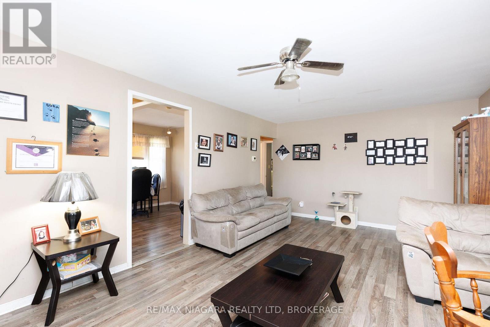 429 DELAWARE AVENUE - Image 8
