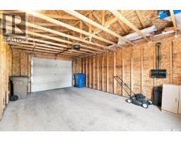 2212 Wallace Street, Regina, SK S4N4A7 Photo 32