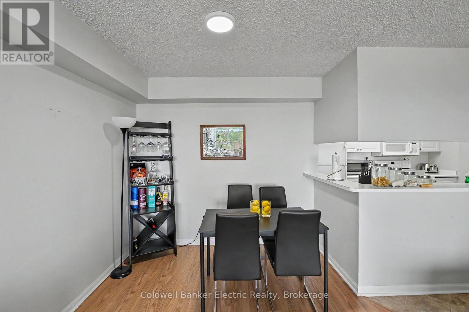 #1011 712 ROSSLAND ROAD E - Image 30