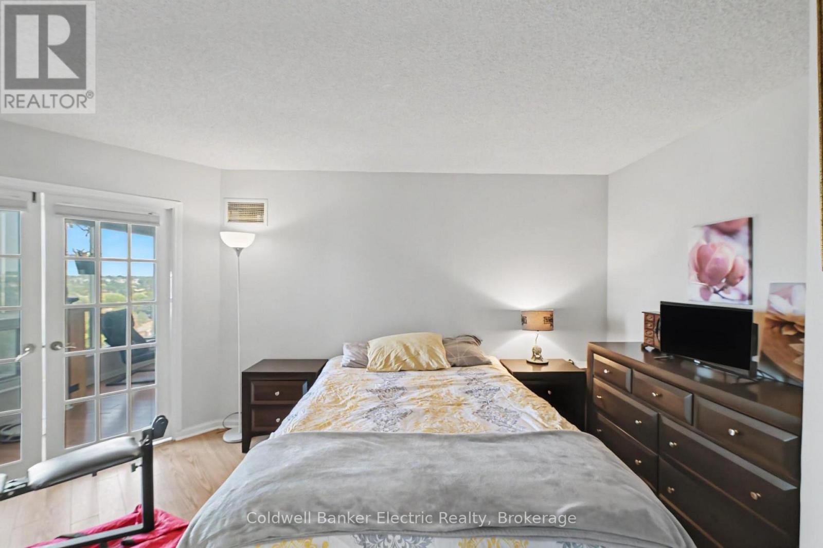 #1011 712 ROSSLAND ROAD E - Image 37