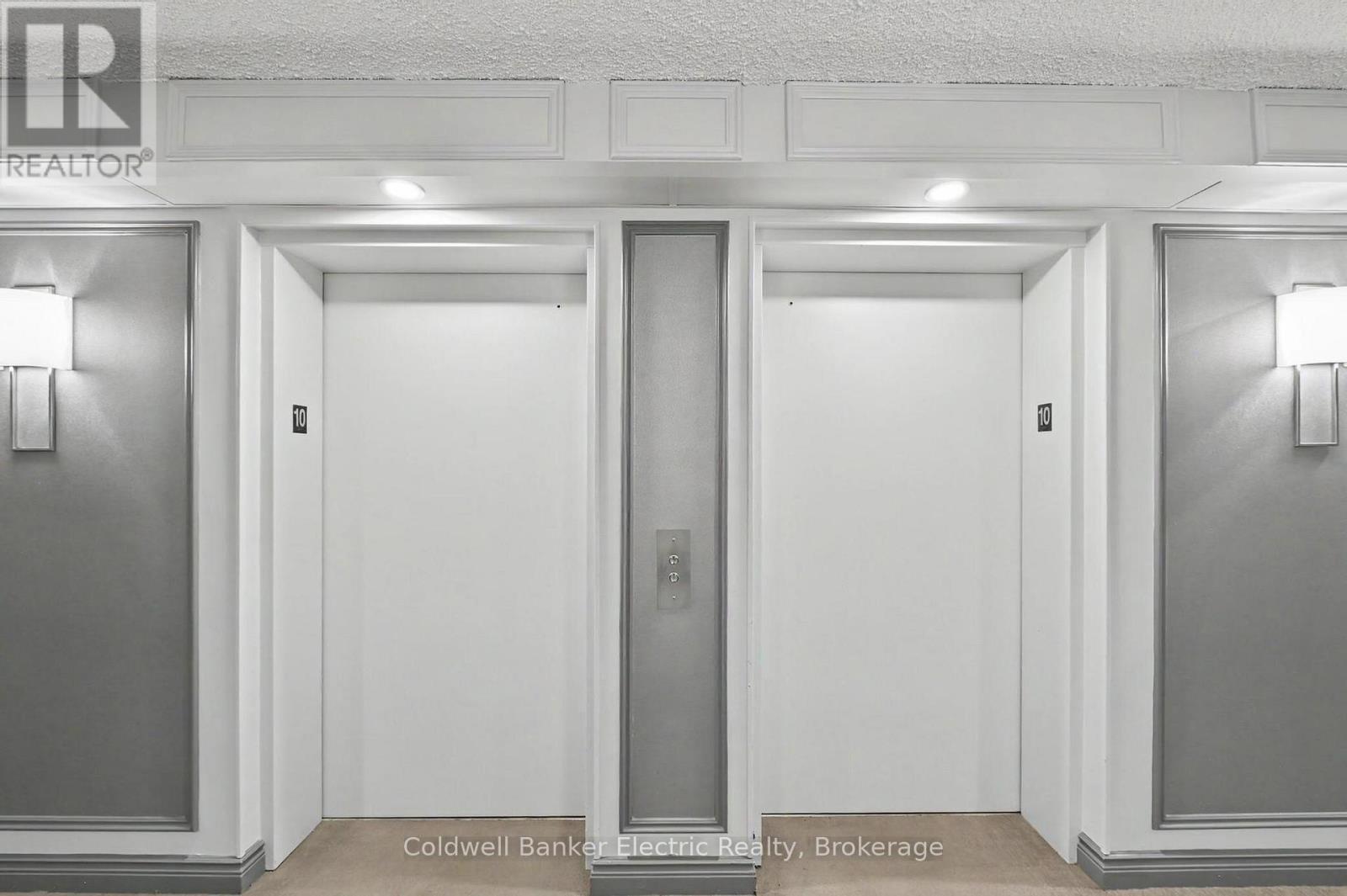 #1011 712 ROSSLAND ROAD E - Image 44