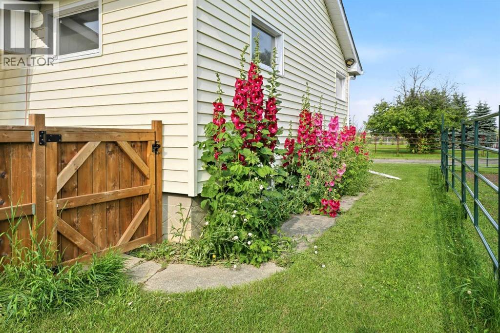 38546 Range Road 272 - Image 31