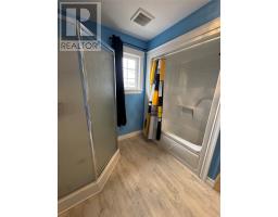 18 Wilsonville Avenue thumbnail 16