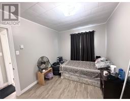 32 Muir Avenue thumbnail 12