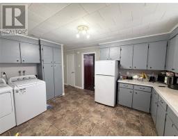 32 Muir Avenue thumbnail 13