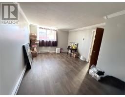 32 Muir Avenue thumbnail 15