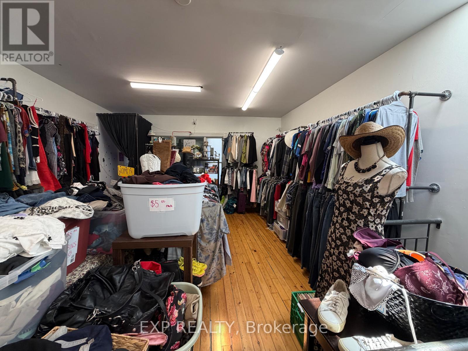 Business for Sale in Ottawa – B – 889 BANK STREET, Ottawa – MLS# X13631668 - Image 14