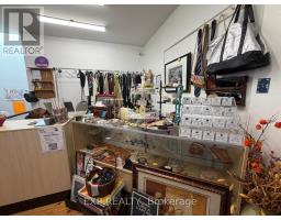 B - 889 Bank Street, Ottawa, ON K1S3W4 Photo 10