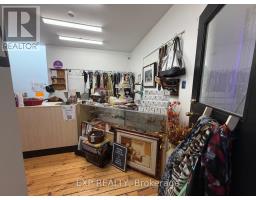 B - 889 Bank Street, Ottawa, ON K1S3W4 Photo 8