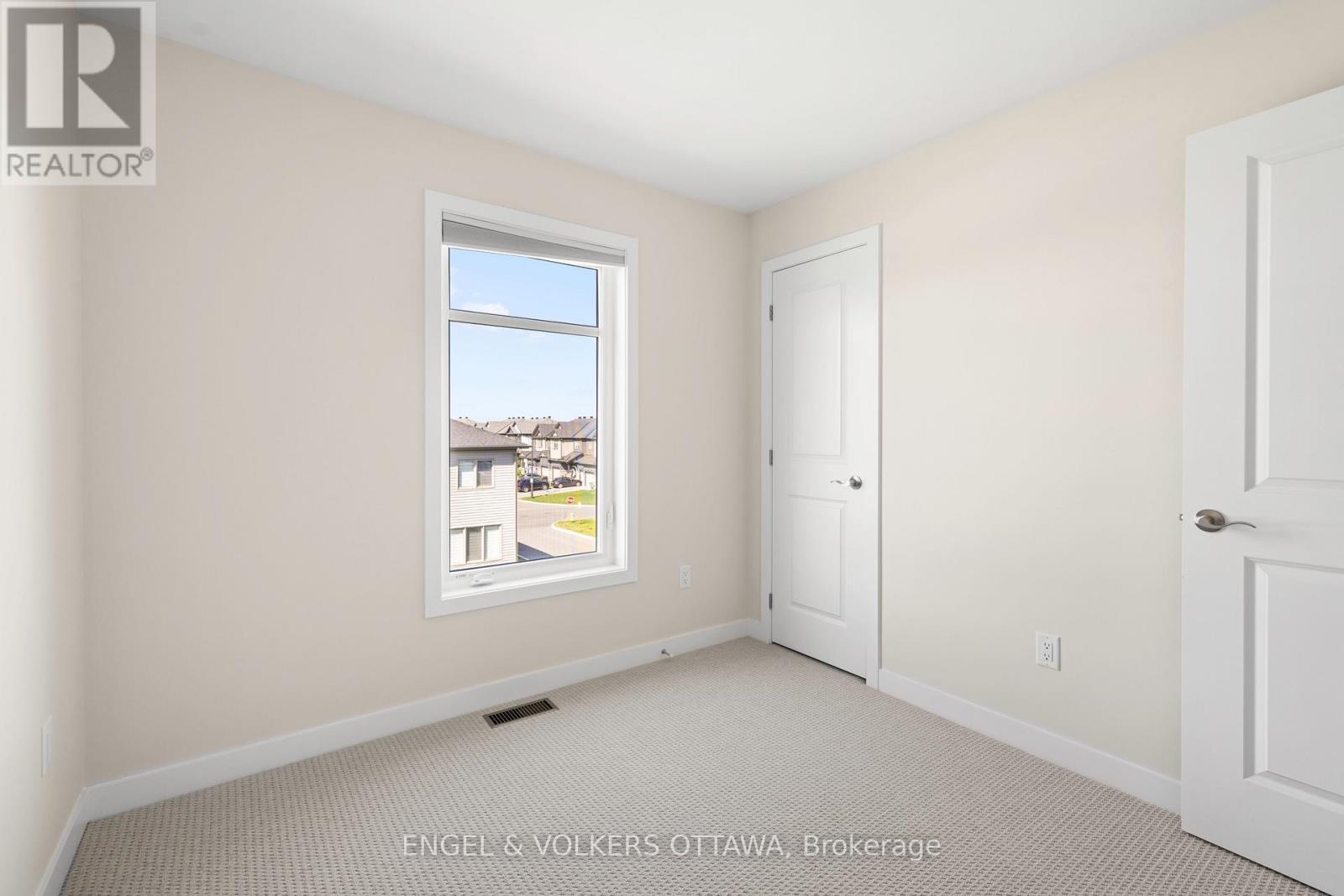 631 CORPORAL PRIVATE - Image 20