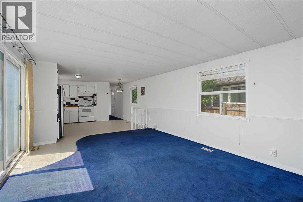 145 Spring Haven Mews SE - 14
