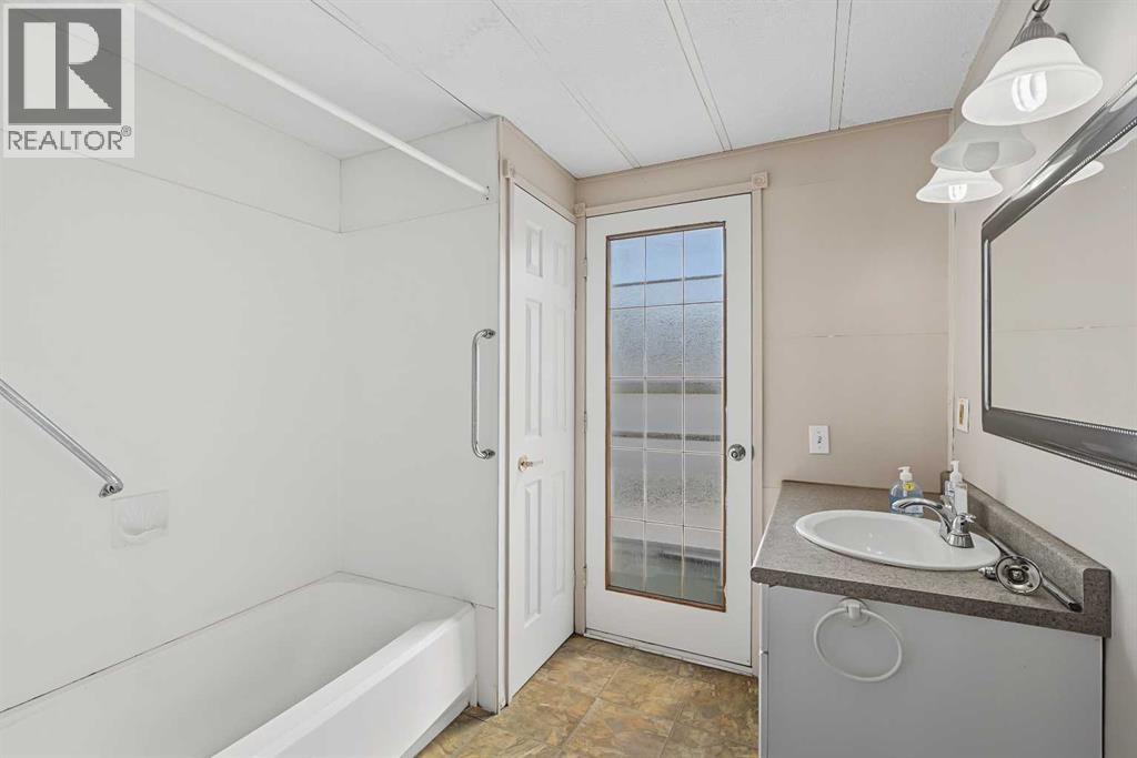 145 Spring Haven Mews SE - 20