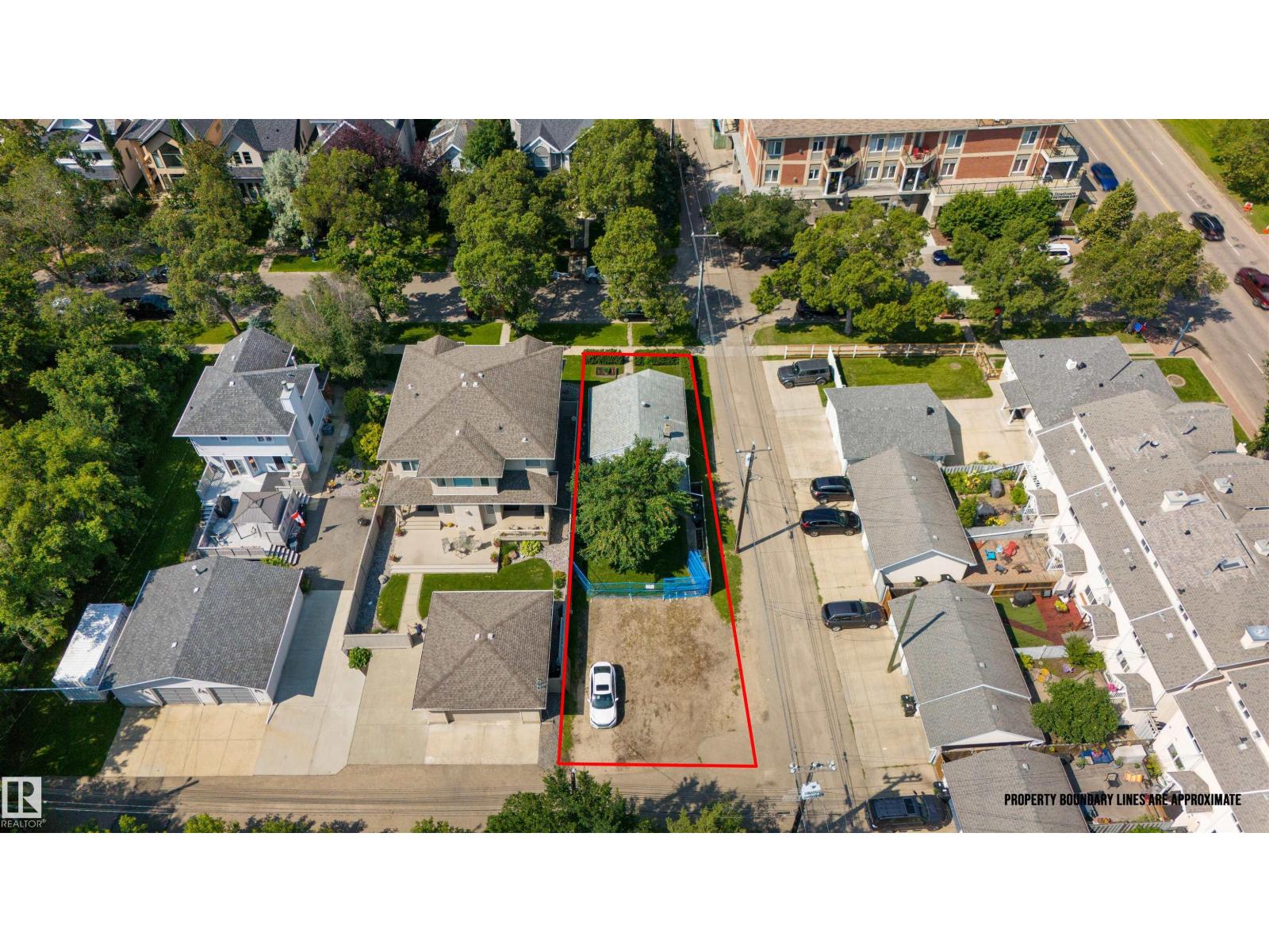 9745 94 ST NW - Image 10