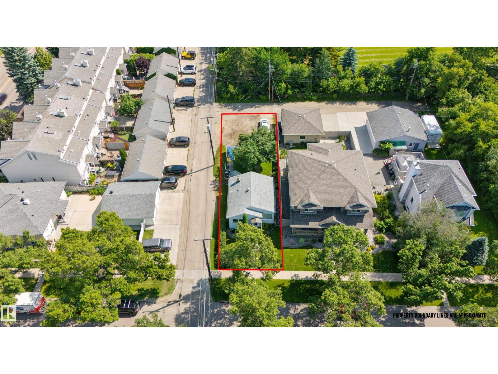 9745 94 ST NW - Image 6