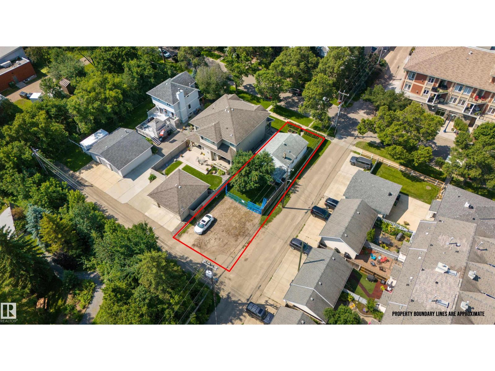 9745 94 ST NW - Image 9