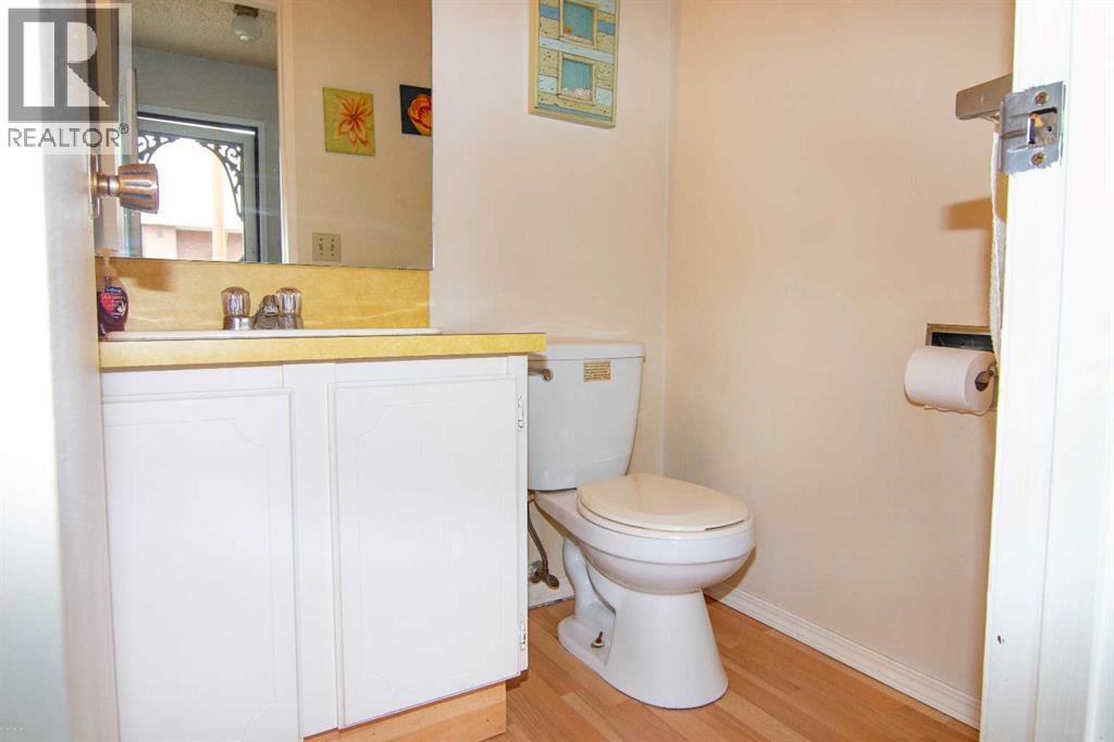 5502 Temple Road NE - 10