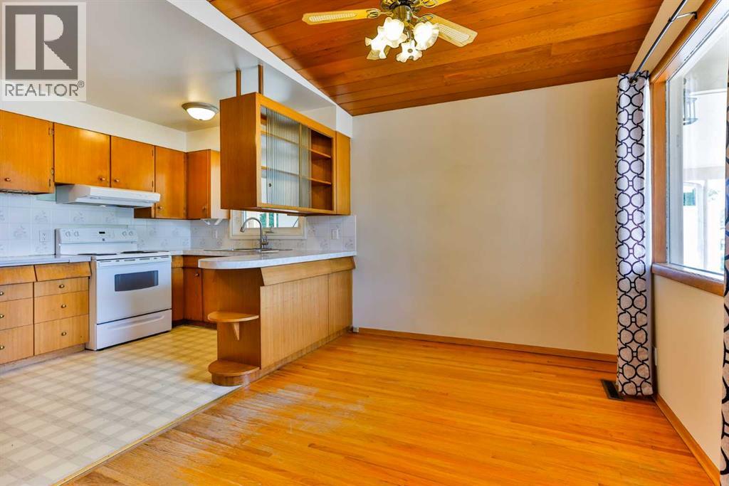 2206 16 Avenue S - 7