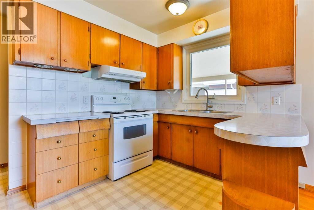 2206 16 Avenue S - Image 8