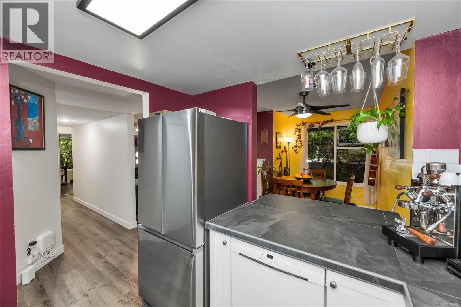#102 1223 Johnson St - Image 15