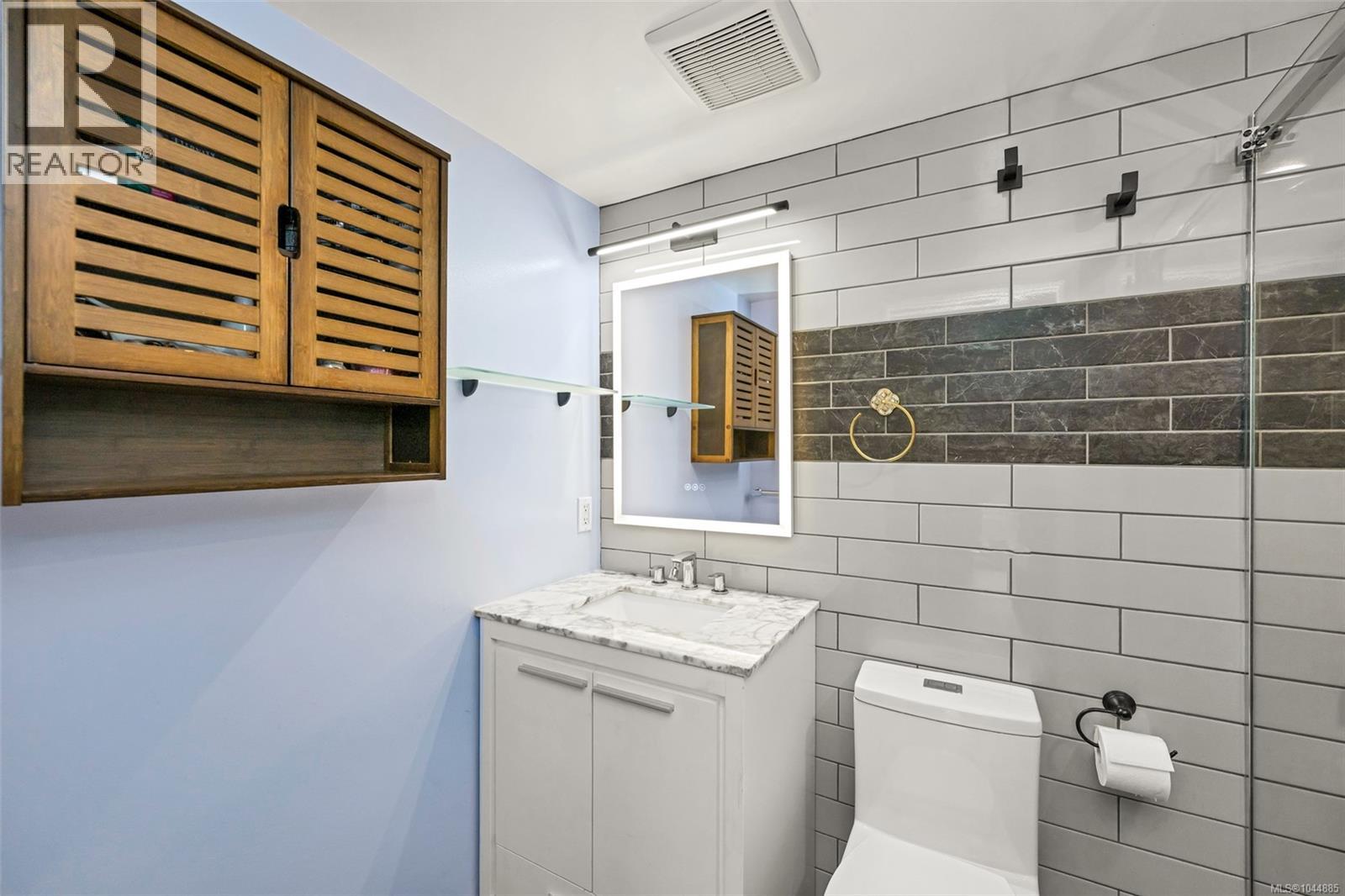 #102 1223 Johnson St - Image 20