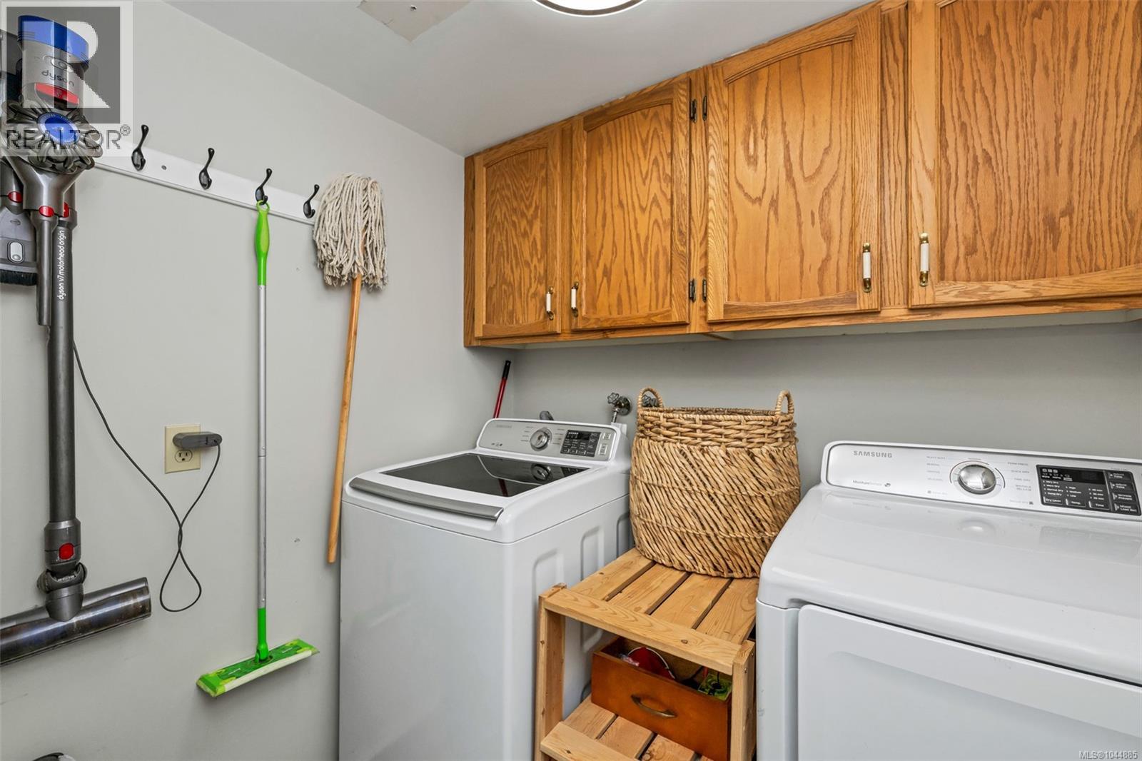 #102 1223 Johnson St - 22