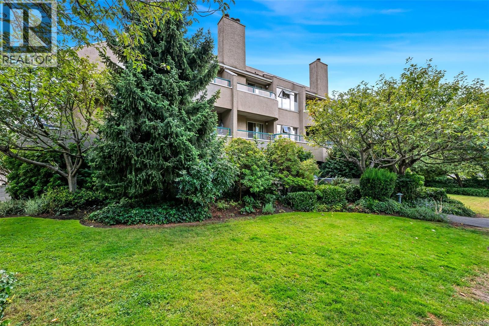 #102 1223 Johnson St - 24