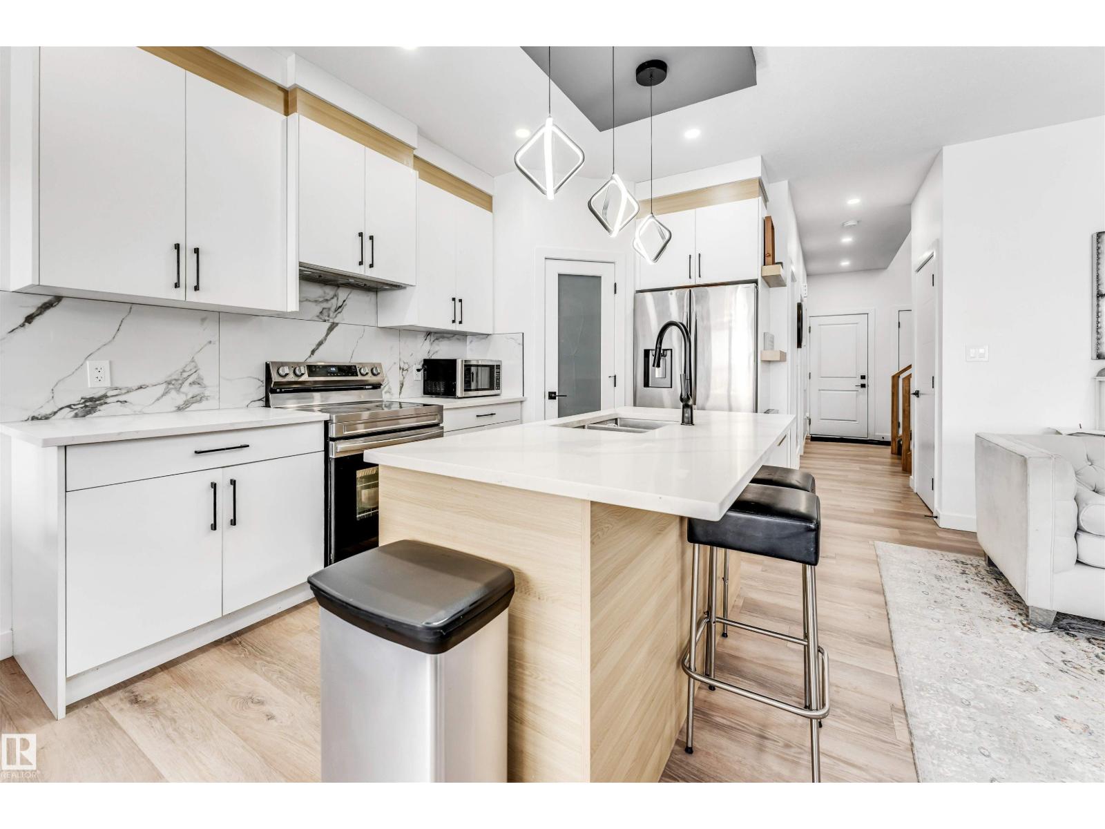 3807 40 Avenue - Photo 6