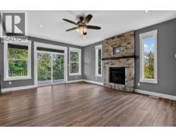 Living room - 1218 Orizaba Court, Prince George, BC V2N0B7 Photo 12