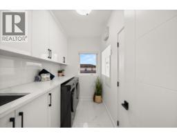 4346 Pender Street, Burnaby, BC V5C2M6 Photo 35