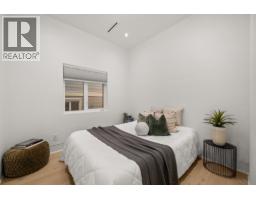 4346 Pender Street, Burnaby, BC V5C2M6 Photo 18