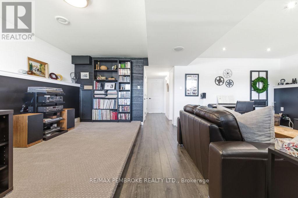 35 WINFIELD STREET - 28
